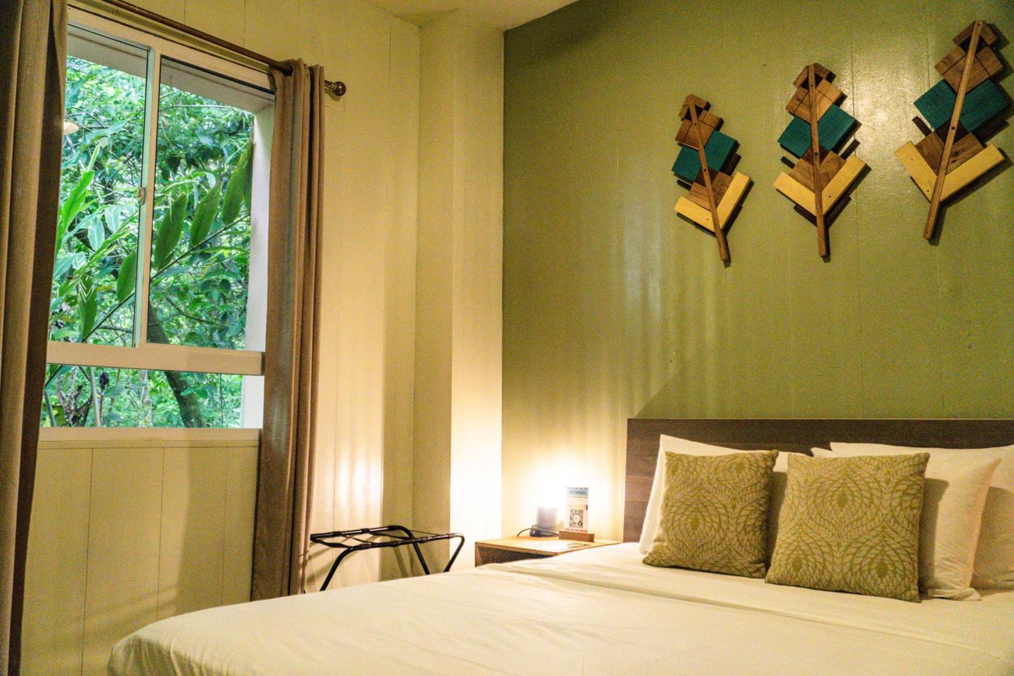 Socialtel Red Frog Hotel Bocas del Toro Buitenkant foto